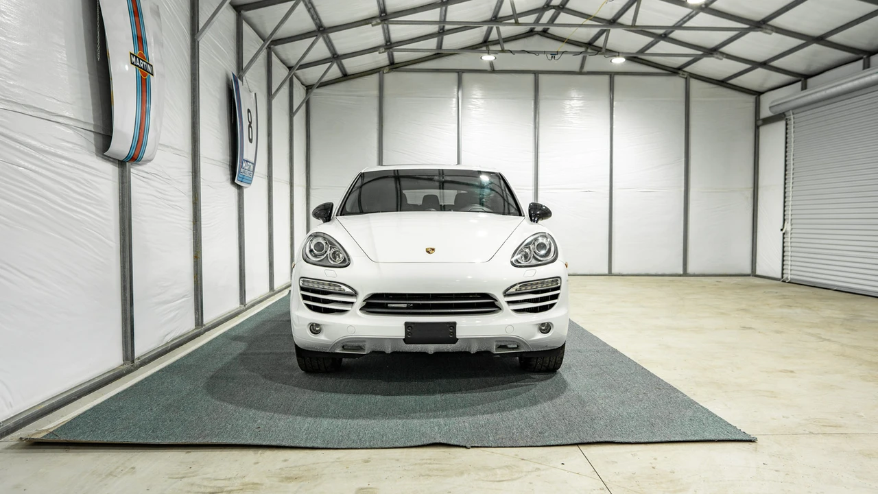 2014 Porsche 958 Cayenne Diesel - Image 14 of 31