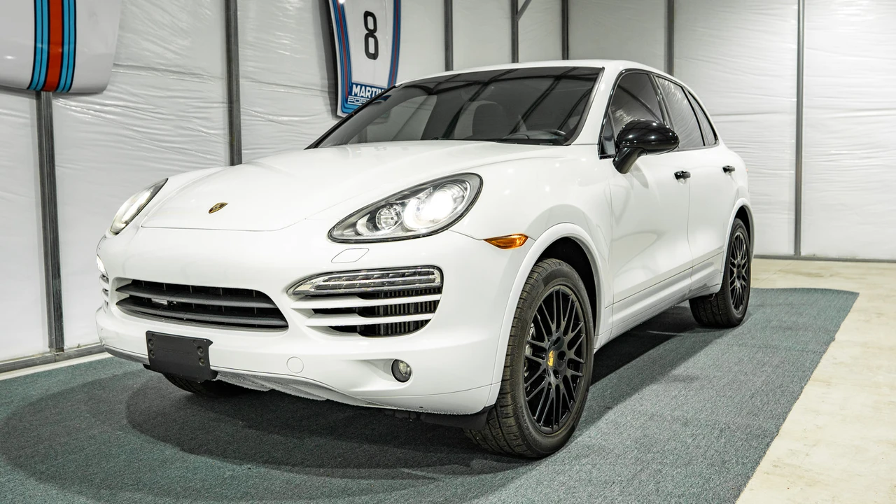 2014 Porsche 958 Cayenne Diesel - Image 10 of 31