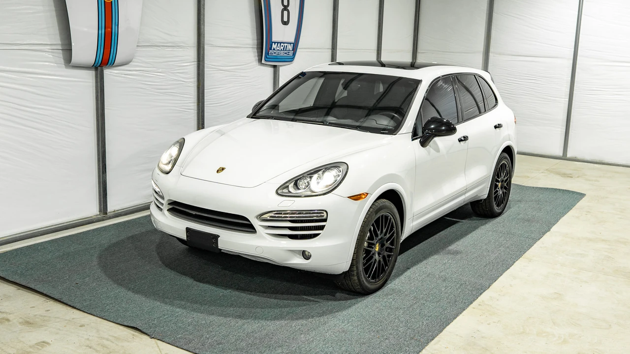 2014 Porsche 958 Cayenne Diesel - Image 7 of 31