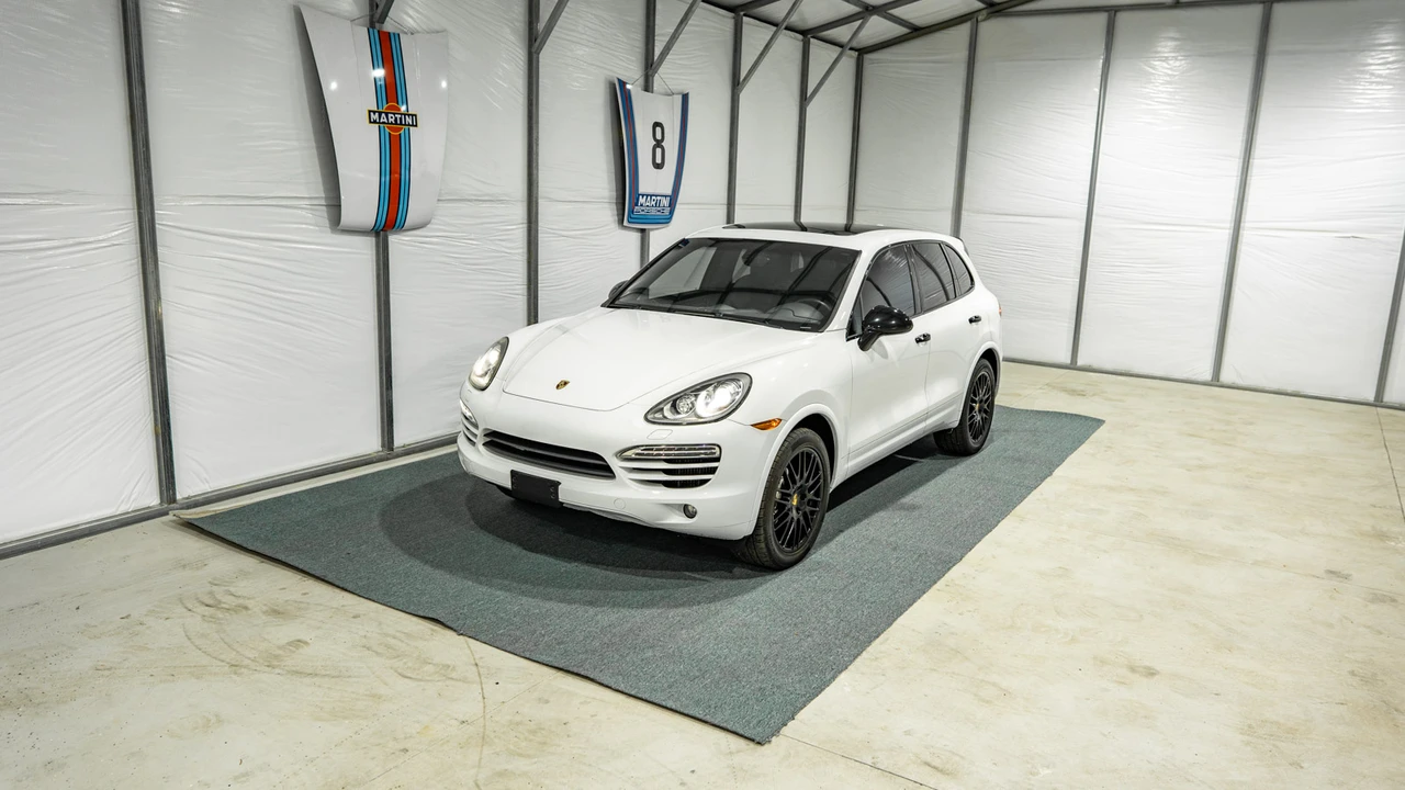 2014 Porsche 958 Cayenne Diesel - Image 4 of 31