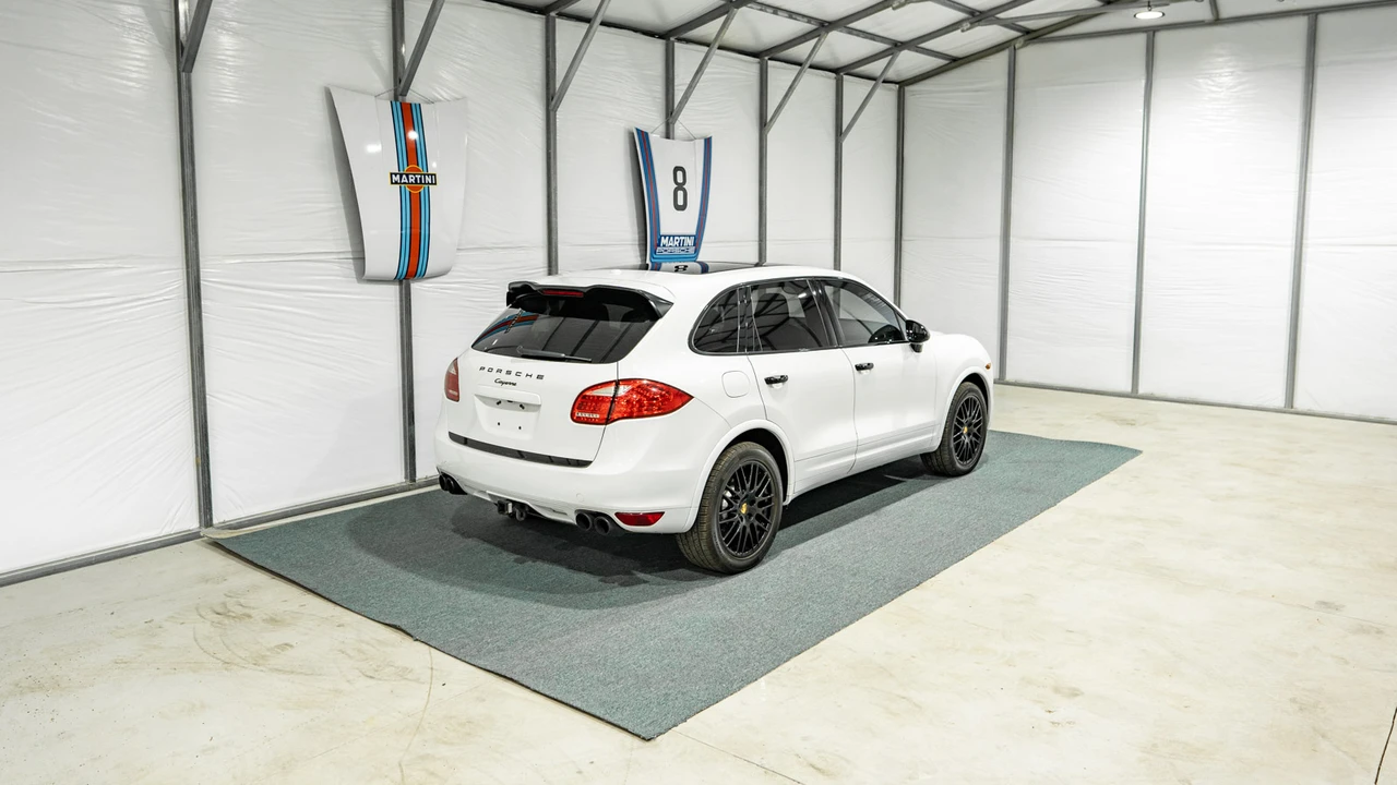 2014 Porsche 958 Cayenne Diesel - Image 24 of 31