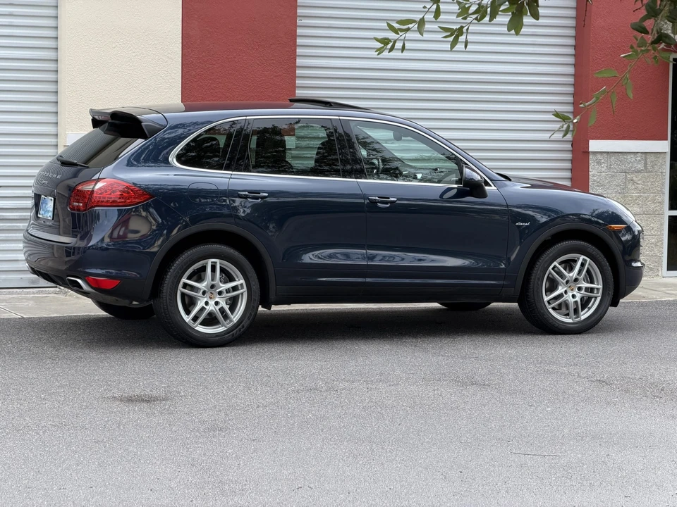 2014 Porsche 958 Cayenne Diesel - Image 17 of 31