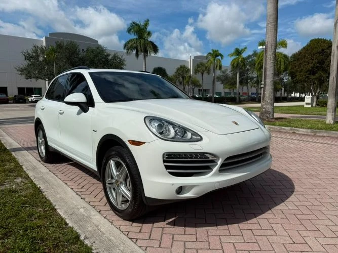 2014 Porsche 958 Cayenne Diesel - Image 14 of 31