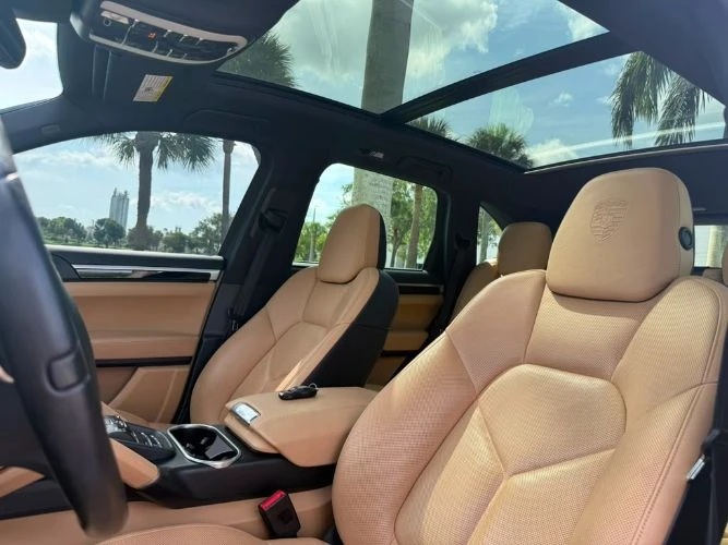 2014 Porsche 958 Cayenne Diesel - Image 20 of 31
