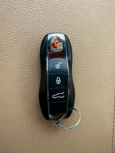 2014 Porsche 958 Cayenne Diesel - Image 24 of 31