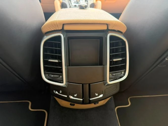2014 Porsche 958 Cayenne Diesel - Image 28 of 31
