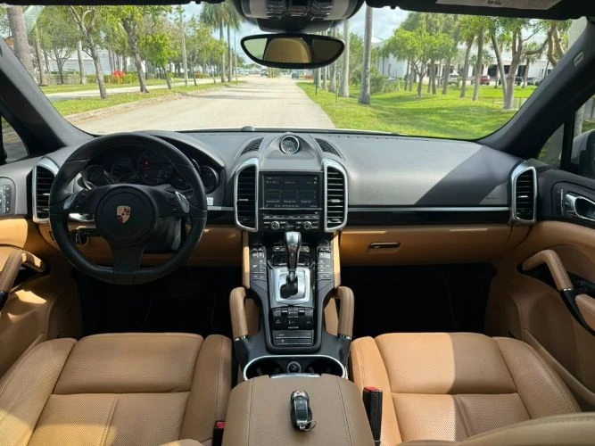 2014 Porsche 958 Cayenne Diesel - Image 29 of 31