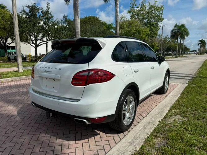 2014 Porsche 958 Cayenne Diesel - Image 10 of 31