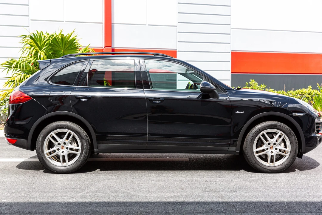 2014 Porsche 958 Cayenne Diesel - Image 17 of 31