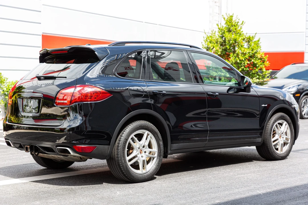 2014 Porsche 958 Cayenne Diesel - Image 18 of 31