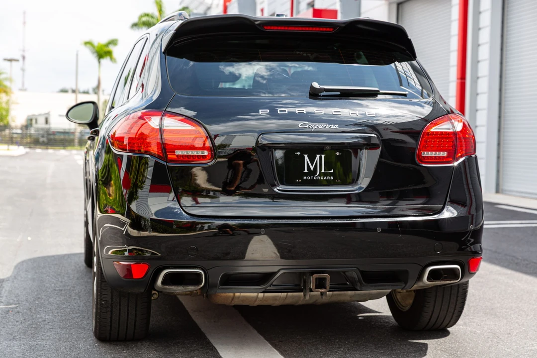 2014 Porsche 958 Cayenne Diesel - Image 25 of 31