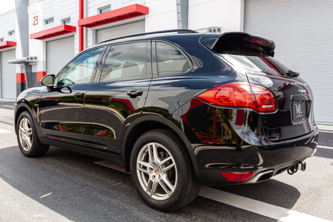 2014 Porsche 958 Cayenne Diesel - Image 30 of 31