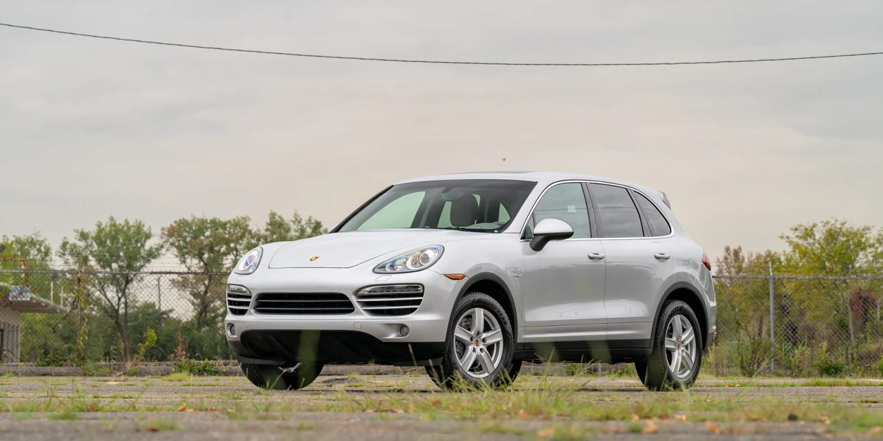 2014 Porsche 958 Cayenne Diesel - Image 2 of 31
