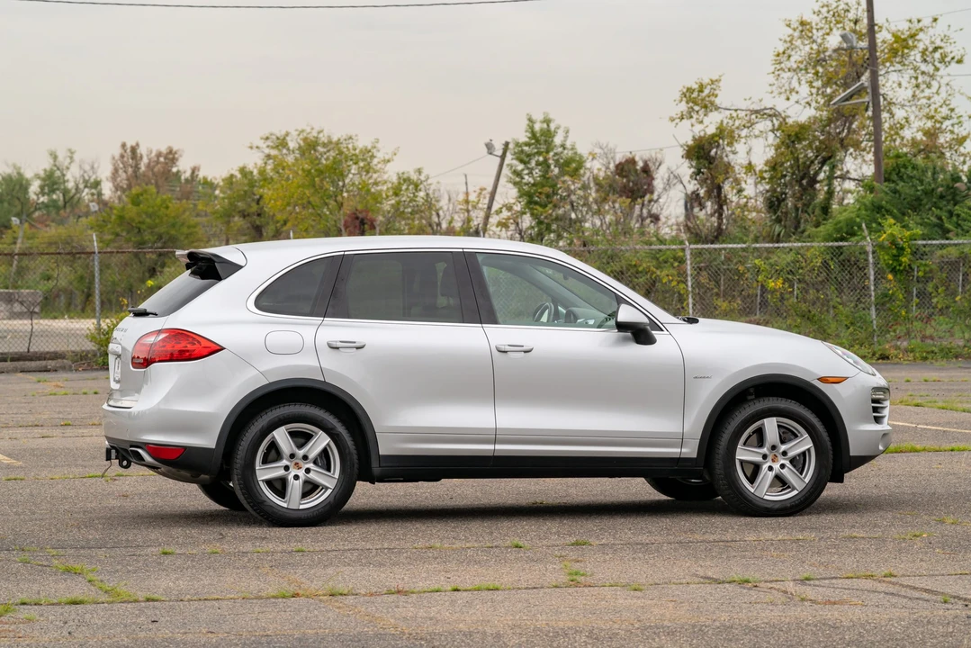 2014 Porsche 958 Cayenne Diesel - Image 19 of 31