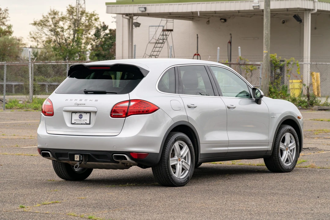 2014 Porsche 958 Cayenne Diesel - Image 16 of 31