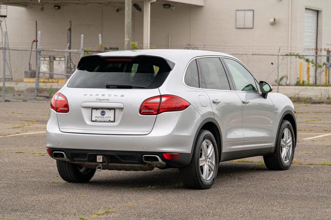 2014 Porsche 958 Cayenne Diesel - Image 15 of 31
