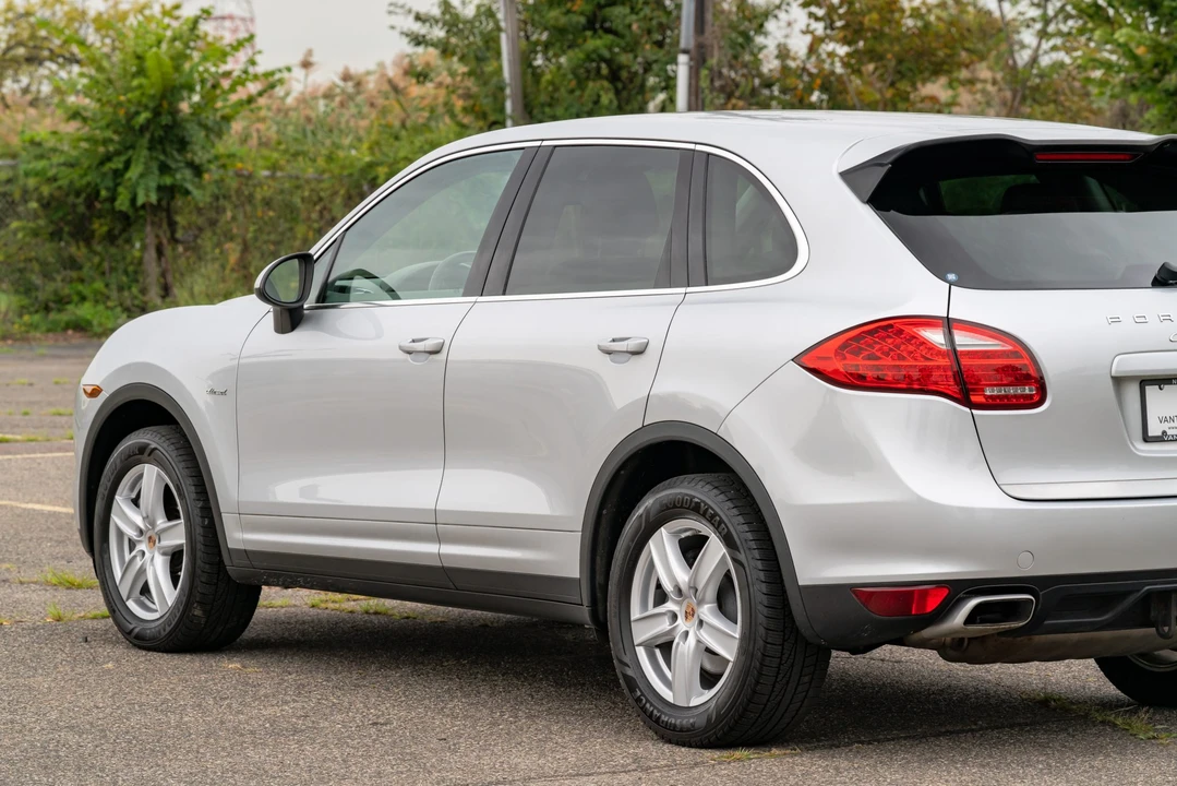 2014 Porsche 958 Cayenne Diesel - Image 27 of 31