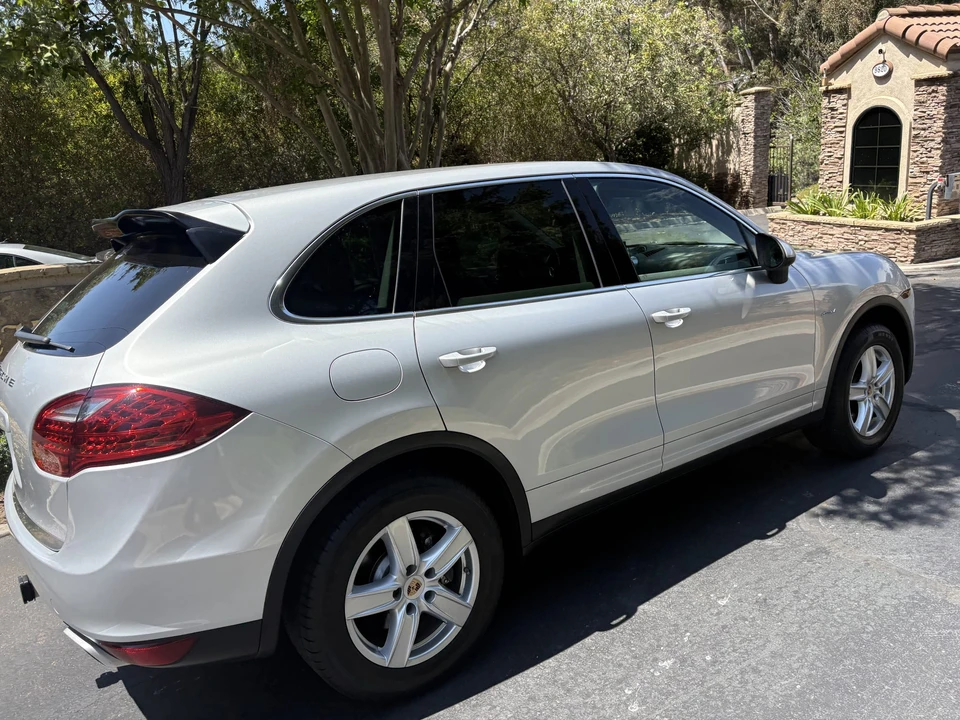 2014 Porsche 958 Cayenne Diesel - Image 13 of 31