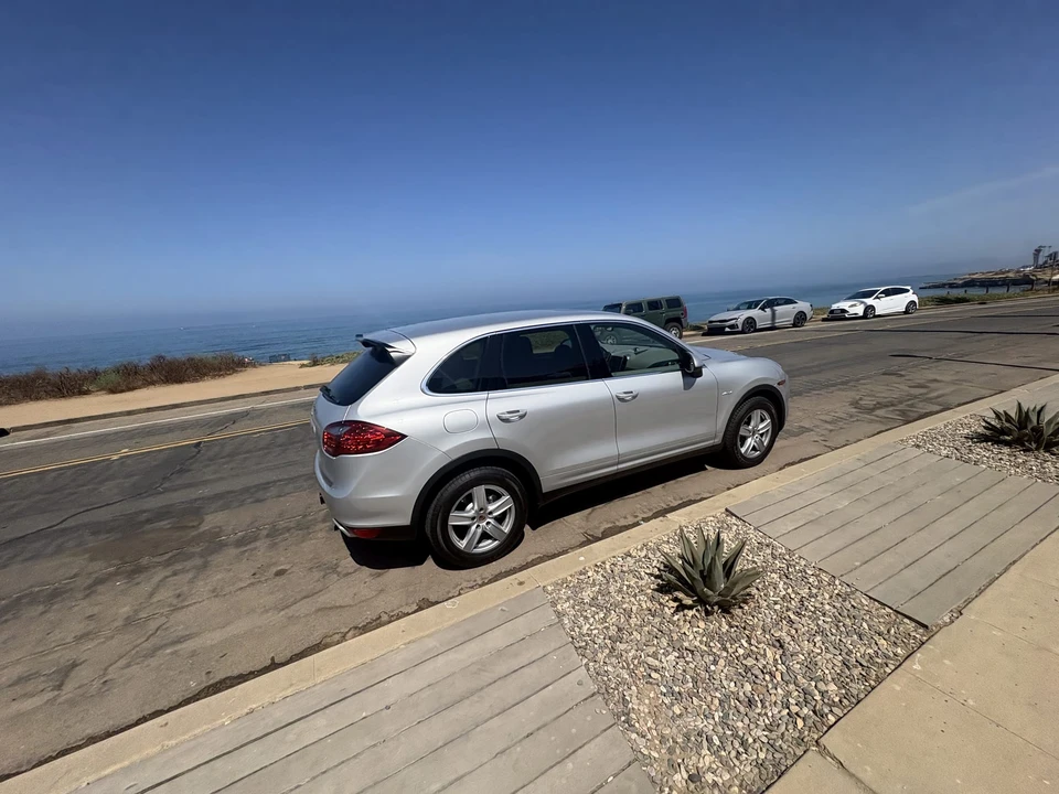 2014 Porsche 958 Cayenne Diesel - Image 12 of 31