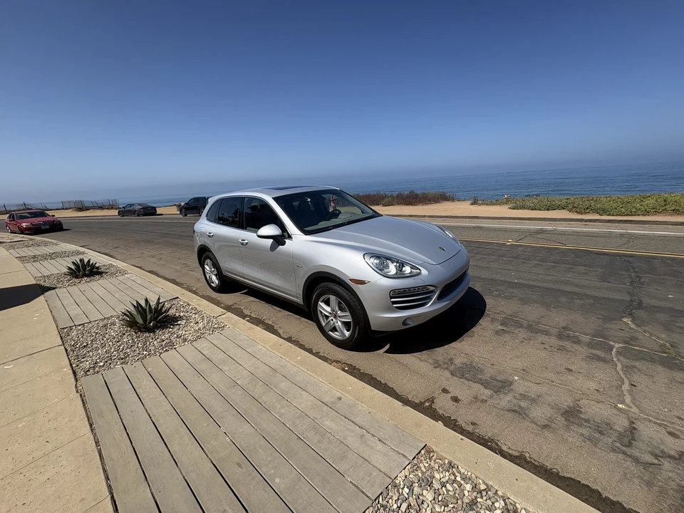 2014 Porsche 958 Cayenne Diesel - Image 9 of 31