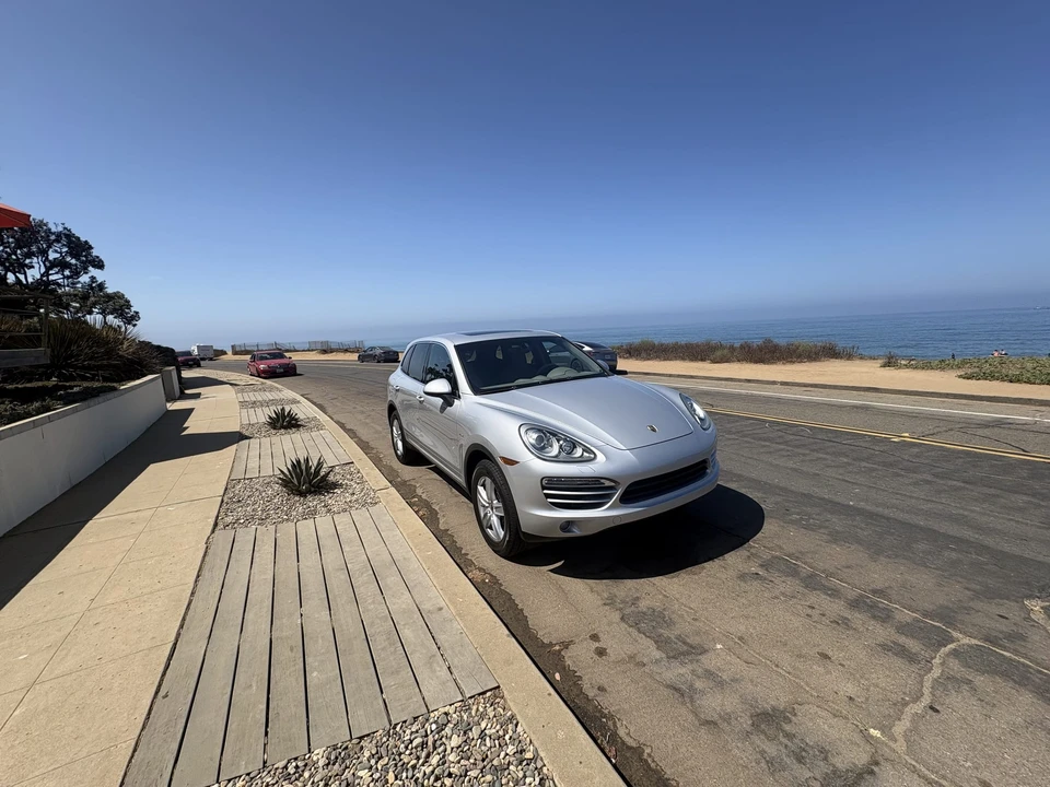 2014 Porsche 958 Cayenne Diesel - Image 7 of 31