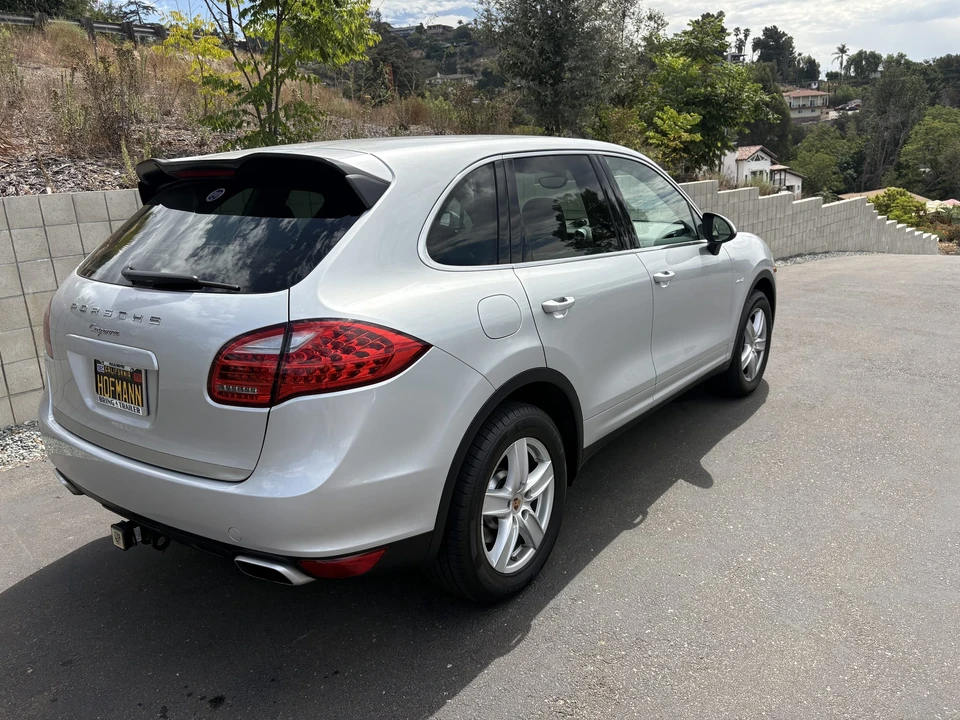 2014 Porsche 958 Cayenne Diesel - Image 17 of 31