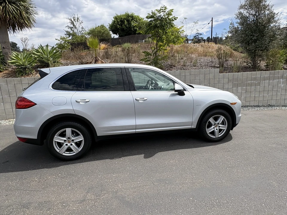 2014 Porsche 958 Cayenne Diesel - Image 11 of 31
