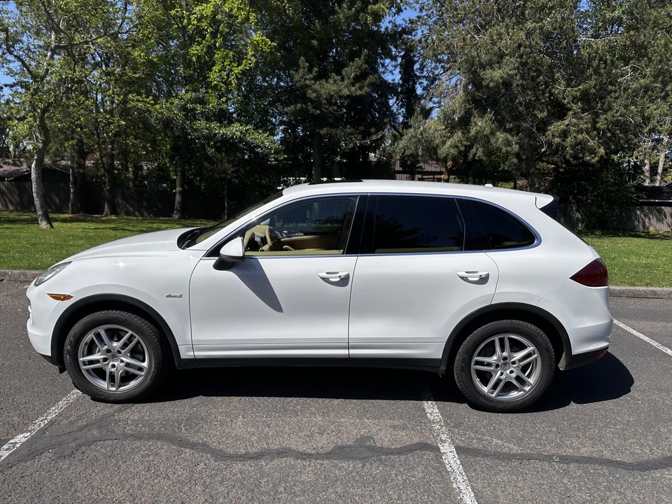 2014 Porsche 958 Cayenne Diesel - Image 9 of 31