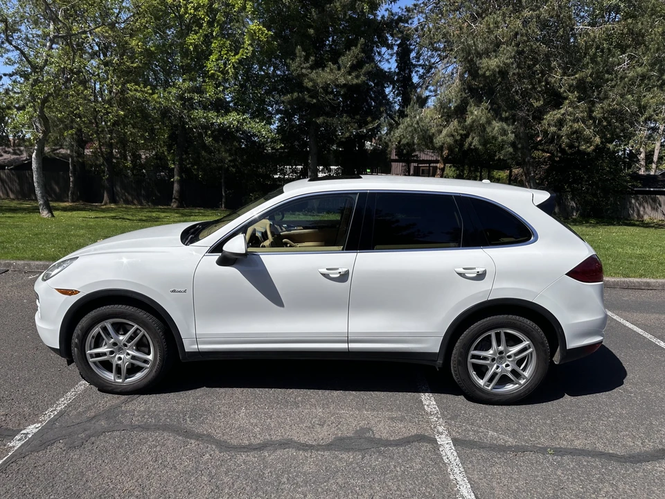 2014 Porsche 958 Cayenne Diesel - Image 8 of 31