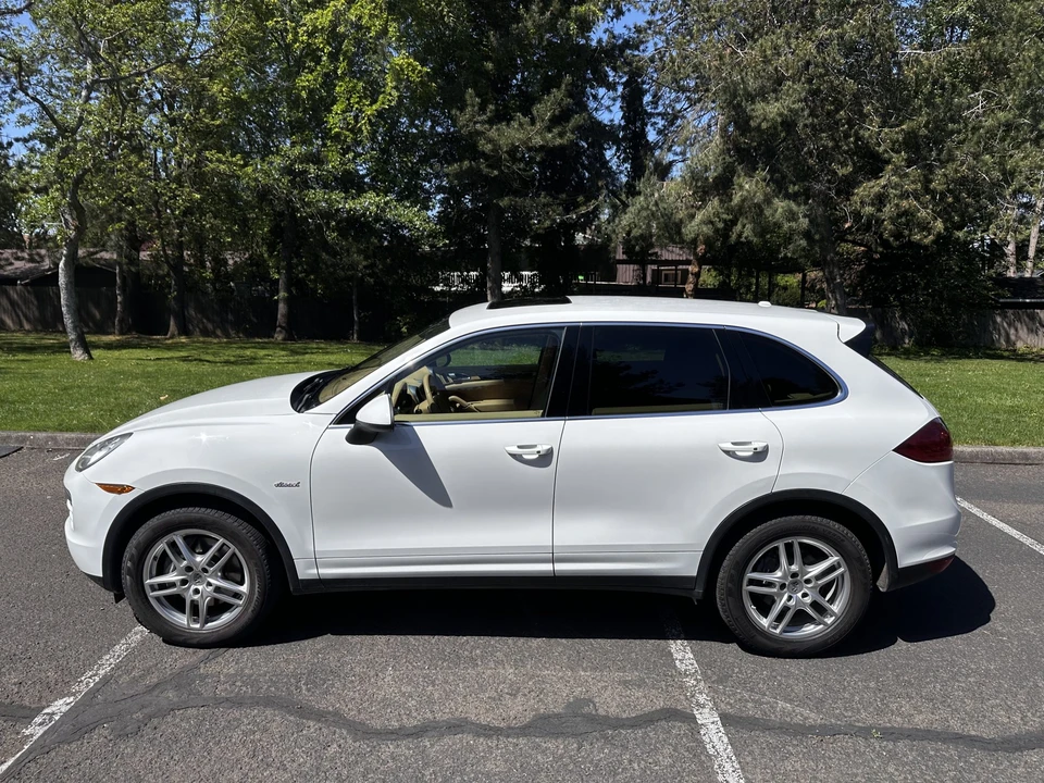 2014 Porsche 958 Cayenne Diesel - Image 11 of 31