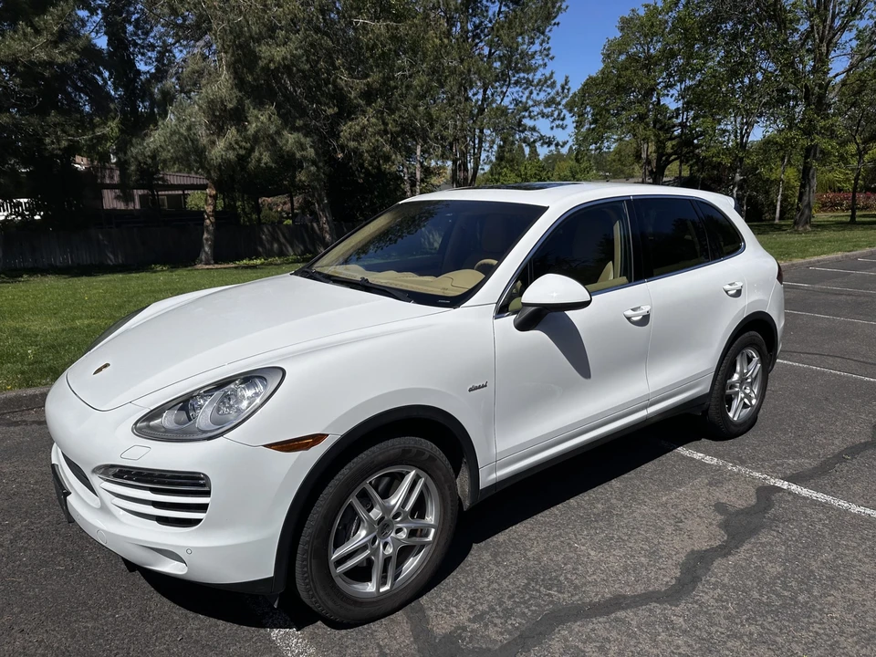2014 Porsche 958 Cayenne Diesel - Image 3 of 31