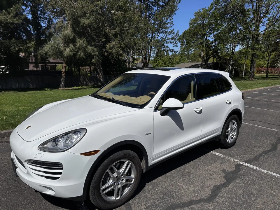 2014 Porsche 958 Cayenne Diesel - Image 7 of 31