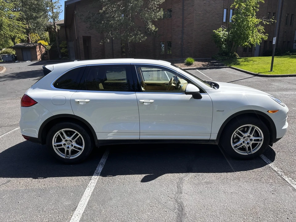 2014 Porsche 958 Cayenne Diesel - Image 29 of 31