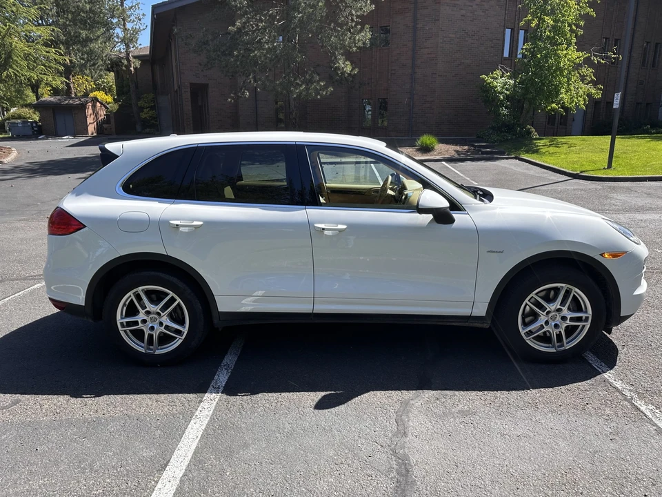 2014 Porsche 958 Cayenne Diesel - Image 27 of 31