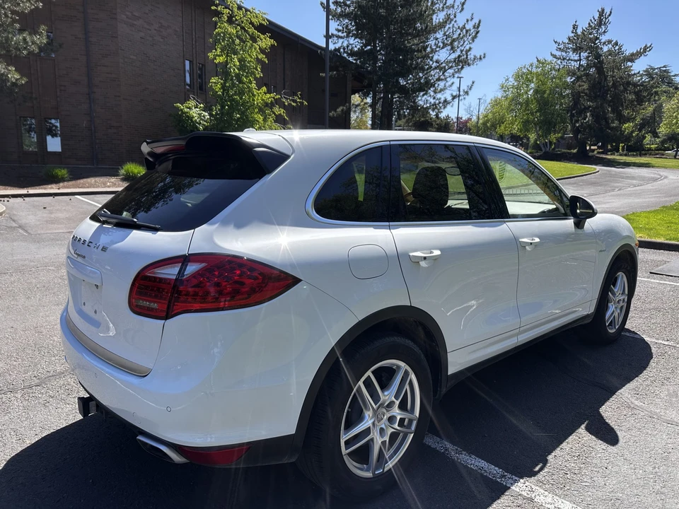 2014 Porsche 958 Cayenne Diesel - Image 22 of 31