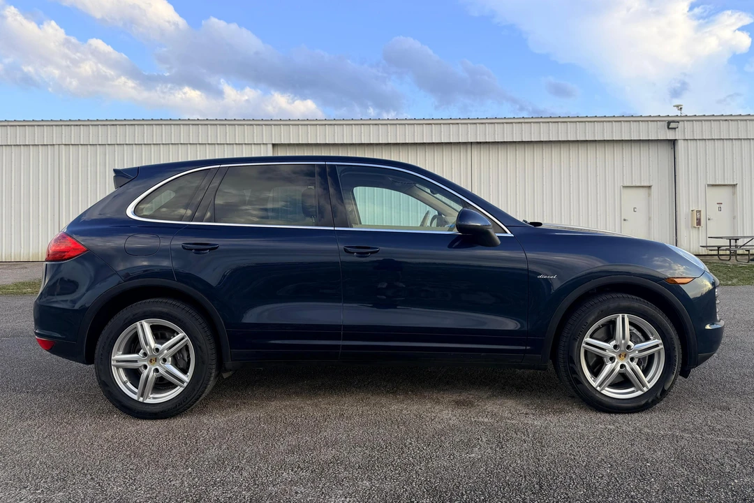 2014 Porsche 958 Cayenne Diesel - Image 3 of 31