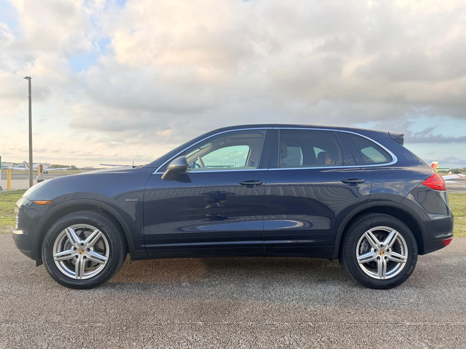 2014 Porsche 958 Cayenne Diesel - Image 15 of 31