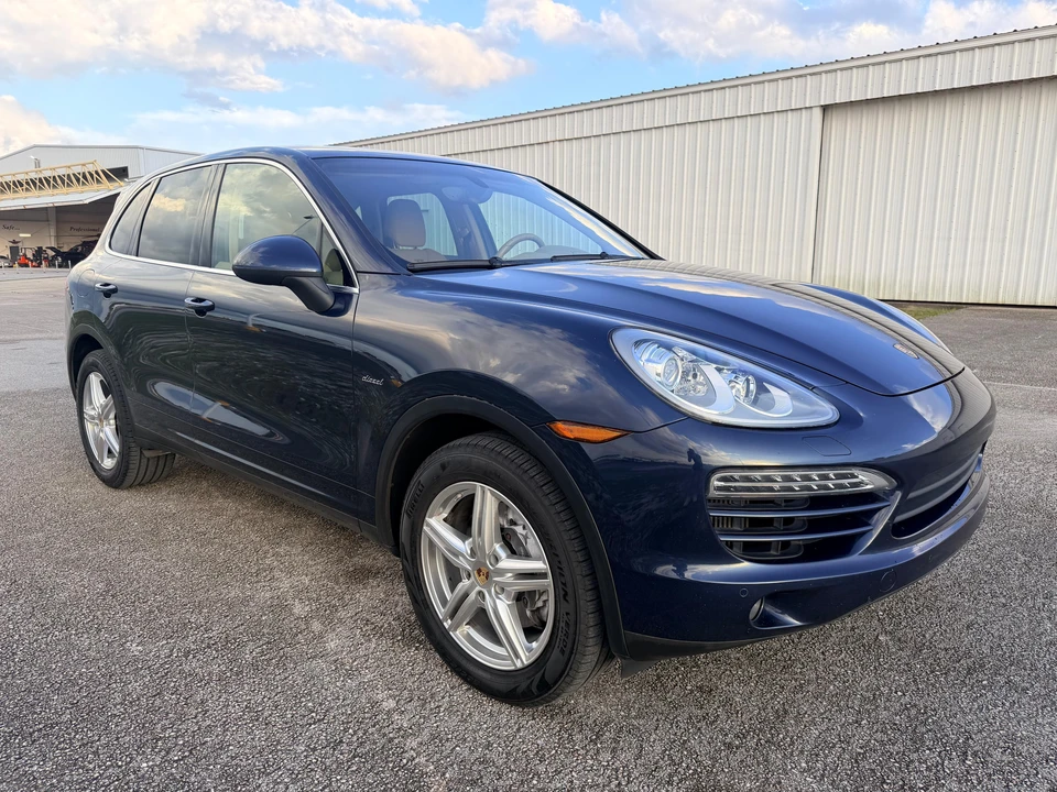 2014 Porsche 958 Cayenne Diesel - Image 21 of 31