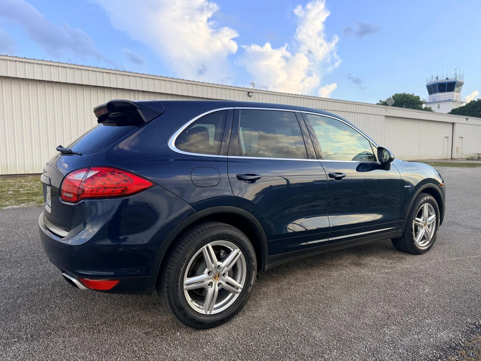 2014 Porsche 958 Cayenne Diesel - Image 19 of 31