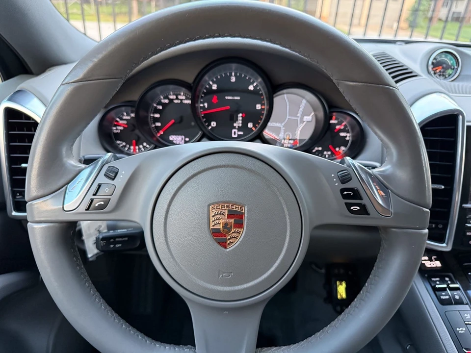 2014 Porsche - Image 10 of 12