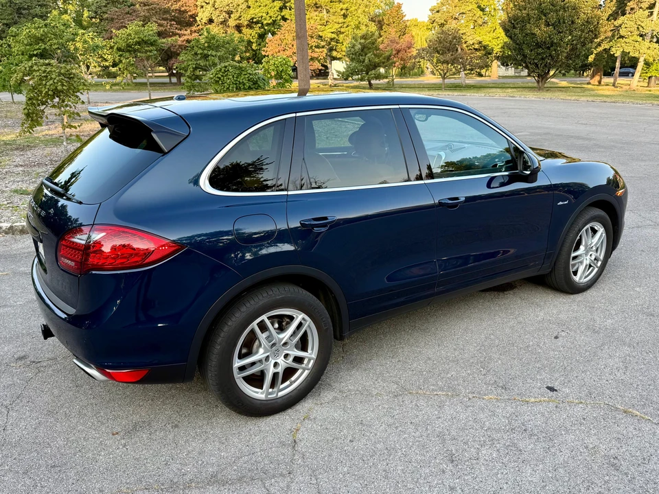 2014 Porsche 958 Cayenne Diesel - Image 28 of 31