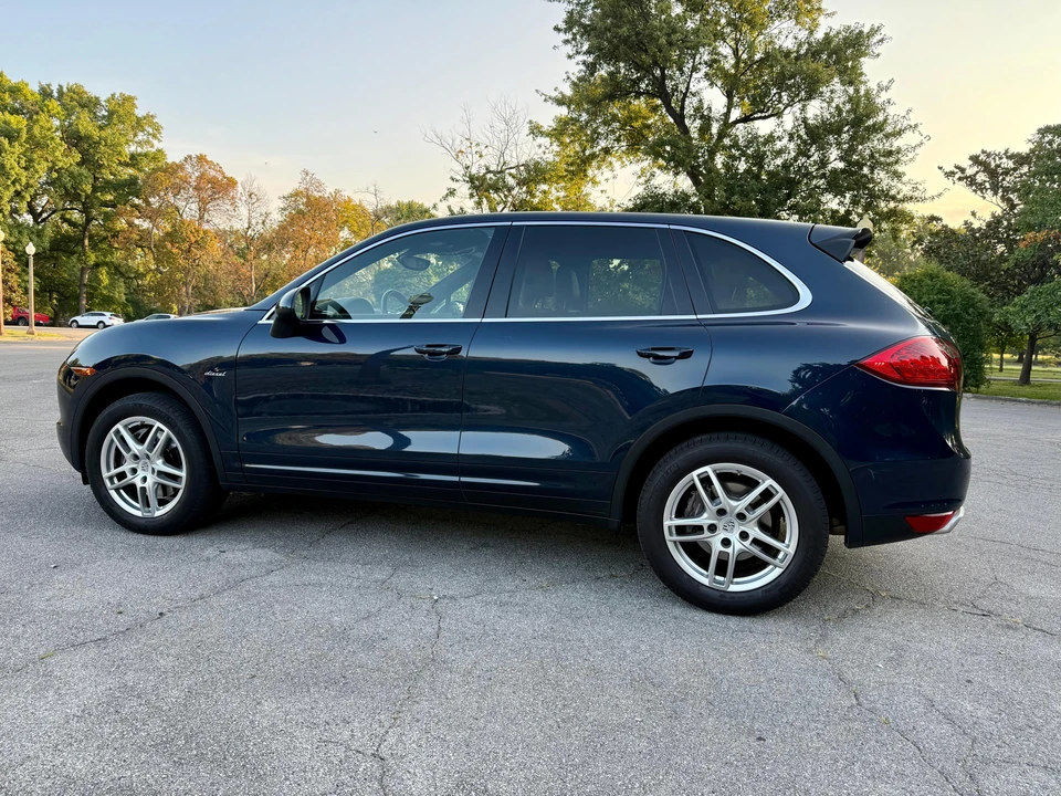 2014 Porsche 958 Cayenne Diesel - Image 15 of 31