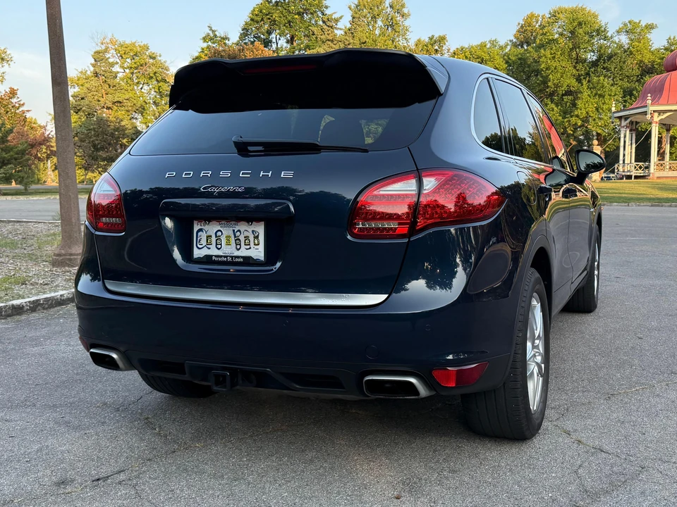 2014 Porsche 958 Cayenne Diesel - Image 25 of 31