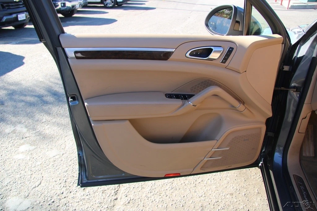 2014 Porsche 958 Cayenne Diesel - Image 11 of 21
