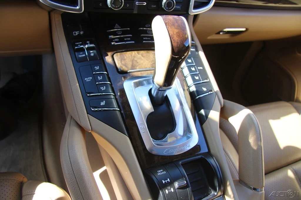 2014 Porsche 958 Cayenne Diesel - Image 17 of 21