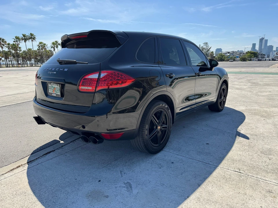 2014 Porsche 958 Cayenne Diesel - Image 18 of 31