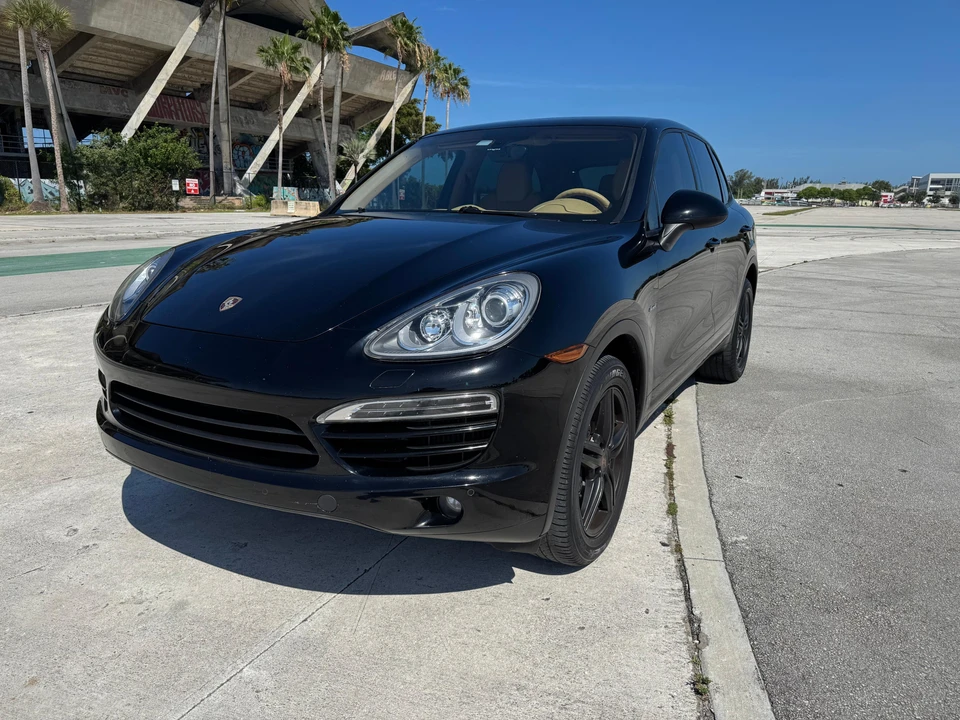 2014 Porsche 958 Cayenne Diesel - Image 8 of 31
