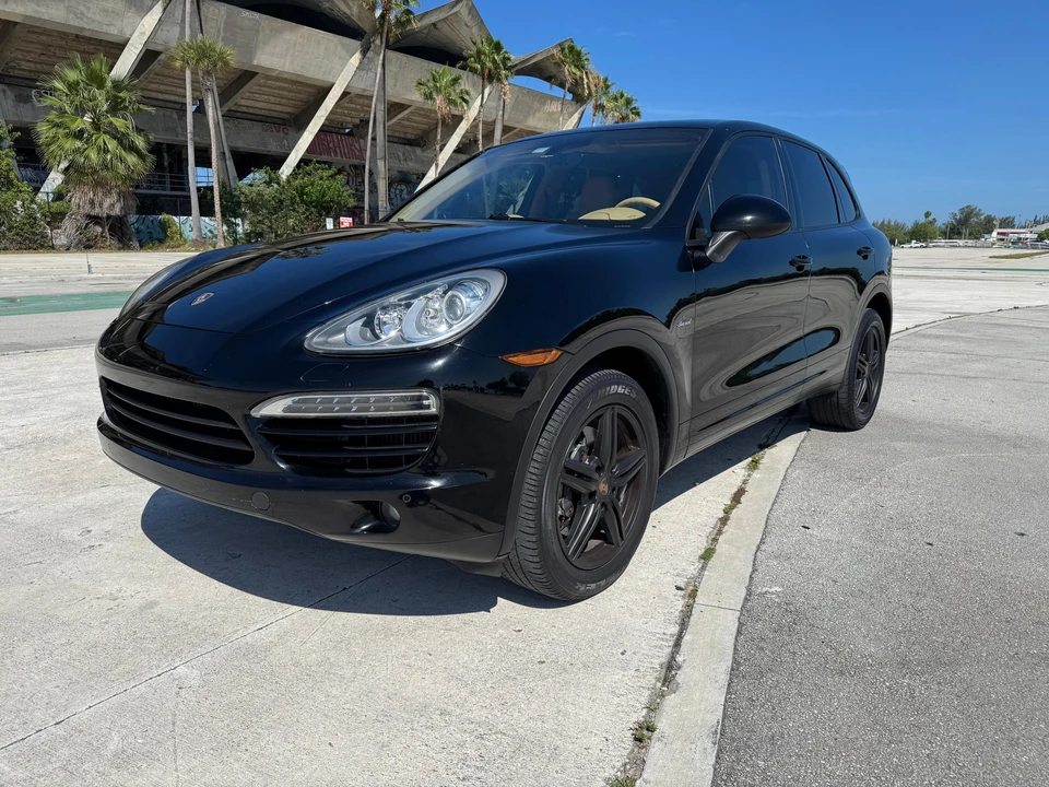 2014 Porsche 958 Cayenne Diesel - Image 10 of 31