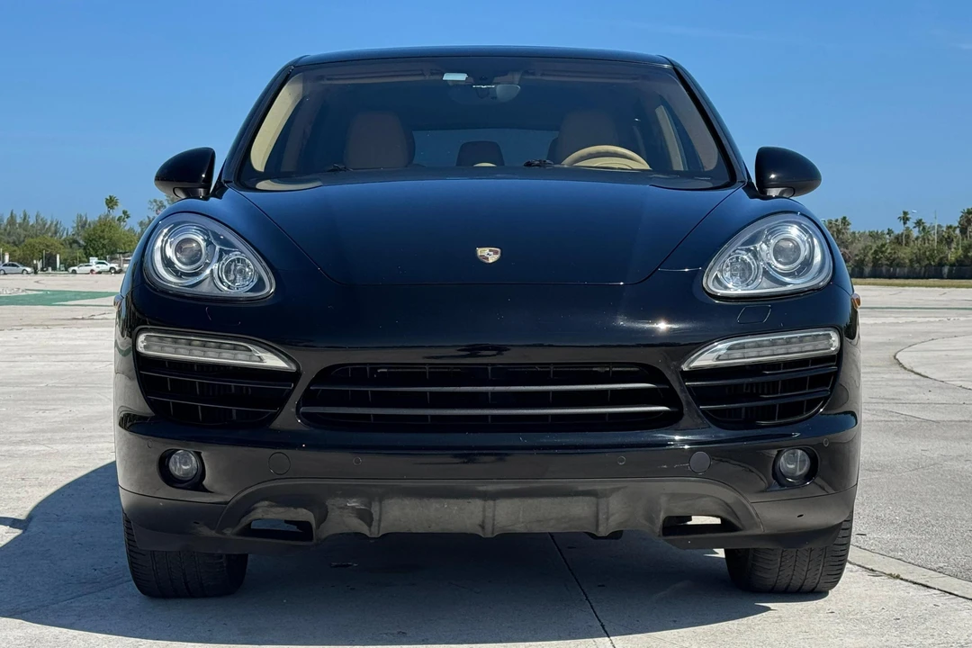 2014 Porsche 958 Cayenne Diesel - Image 2 of 31