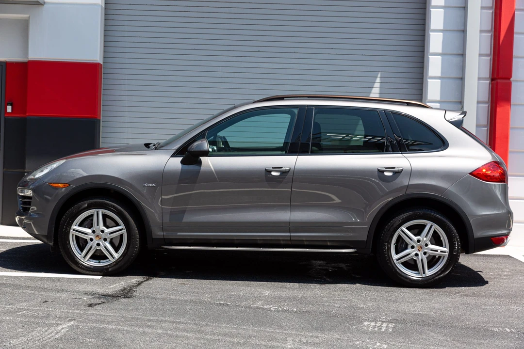 2014 Porsche 958 Cayenne Diesel - Image 10 of 31